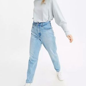 Levi’s High Loose Taper Jeans - W28 L29